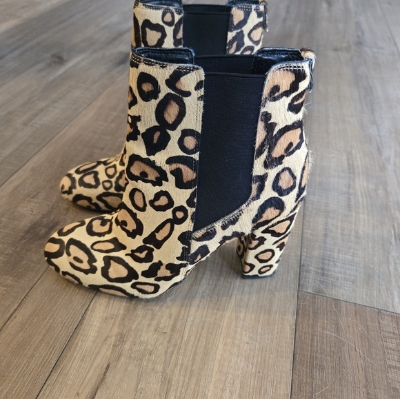 Sam Edelman Womens Case Leopard Animal Print Calf Hair Chelsea Ankle Boo… - Picture 4 of 14